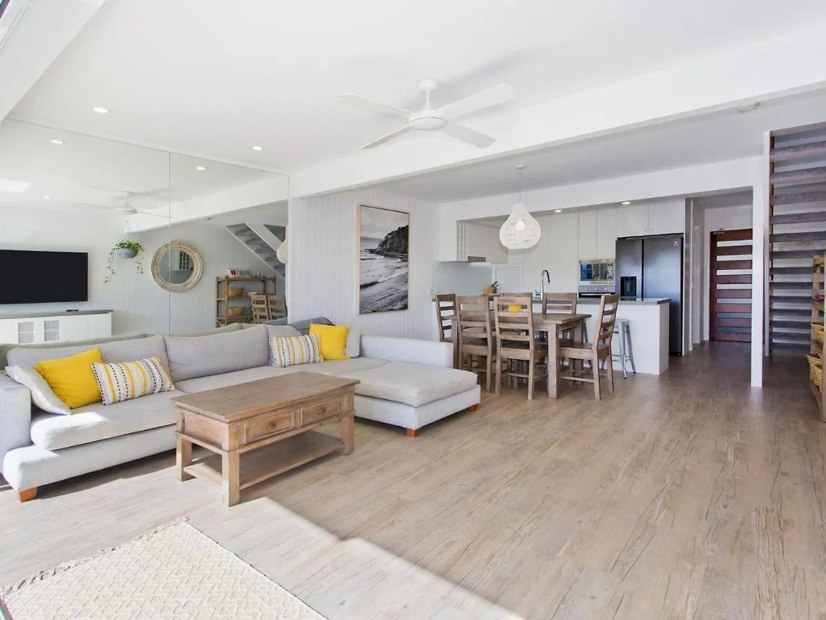 Driftwood 4 Barbados Crescent 9 Villa Noosa Heads